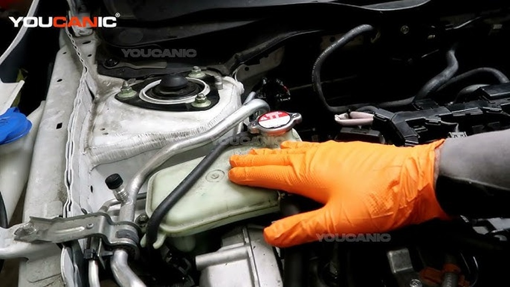 How to Check Coolant Level Honda Civic