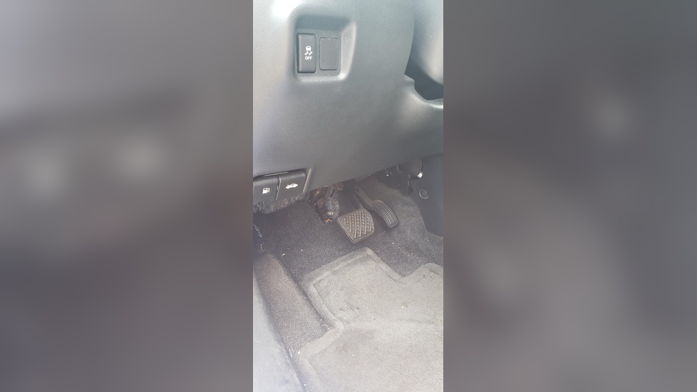 Where Is The Tpms Reset Button On A Nissan Rogue